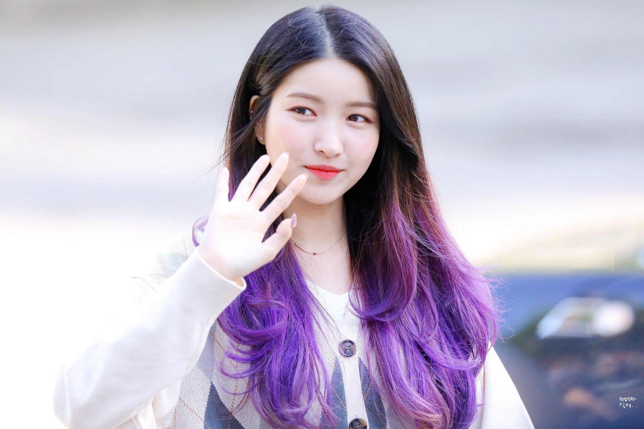 айдолы фиолетовые волосы