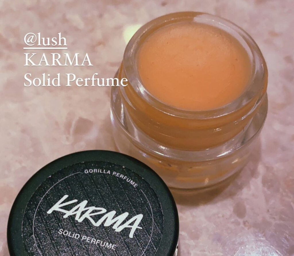 Расслабляющий аромат: Lush KARMA Solid Perfume