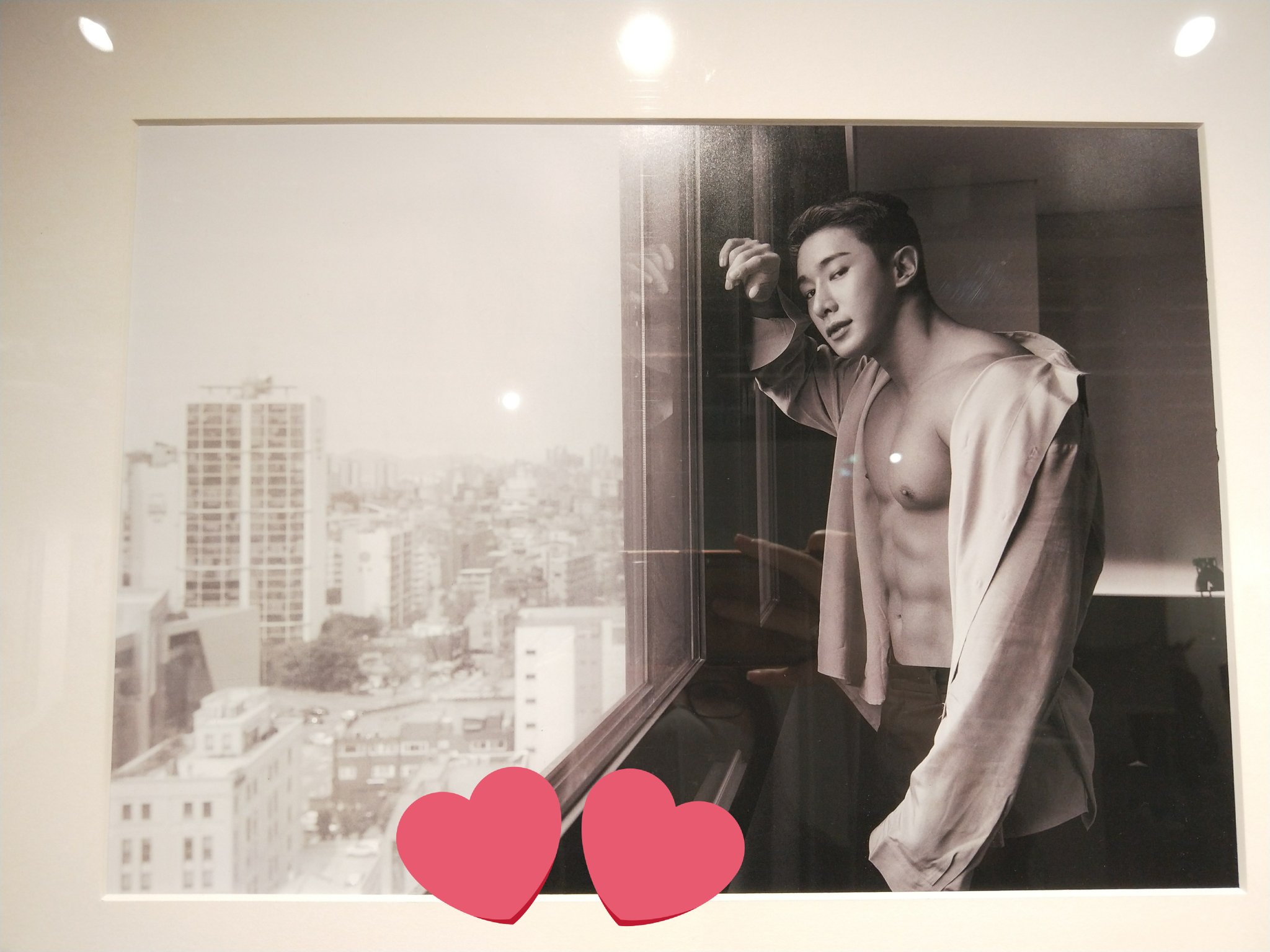 Посмотрите на горячую фотовыставку Вонхо