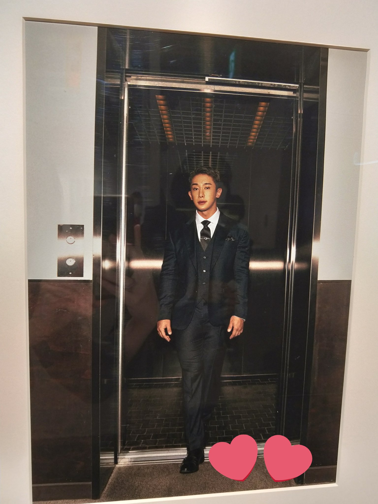 Посмотрите на горячую фотовыставку Вонхо