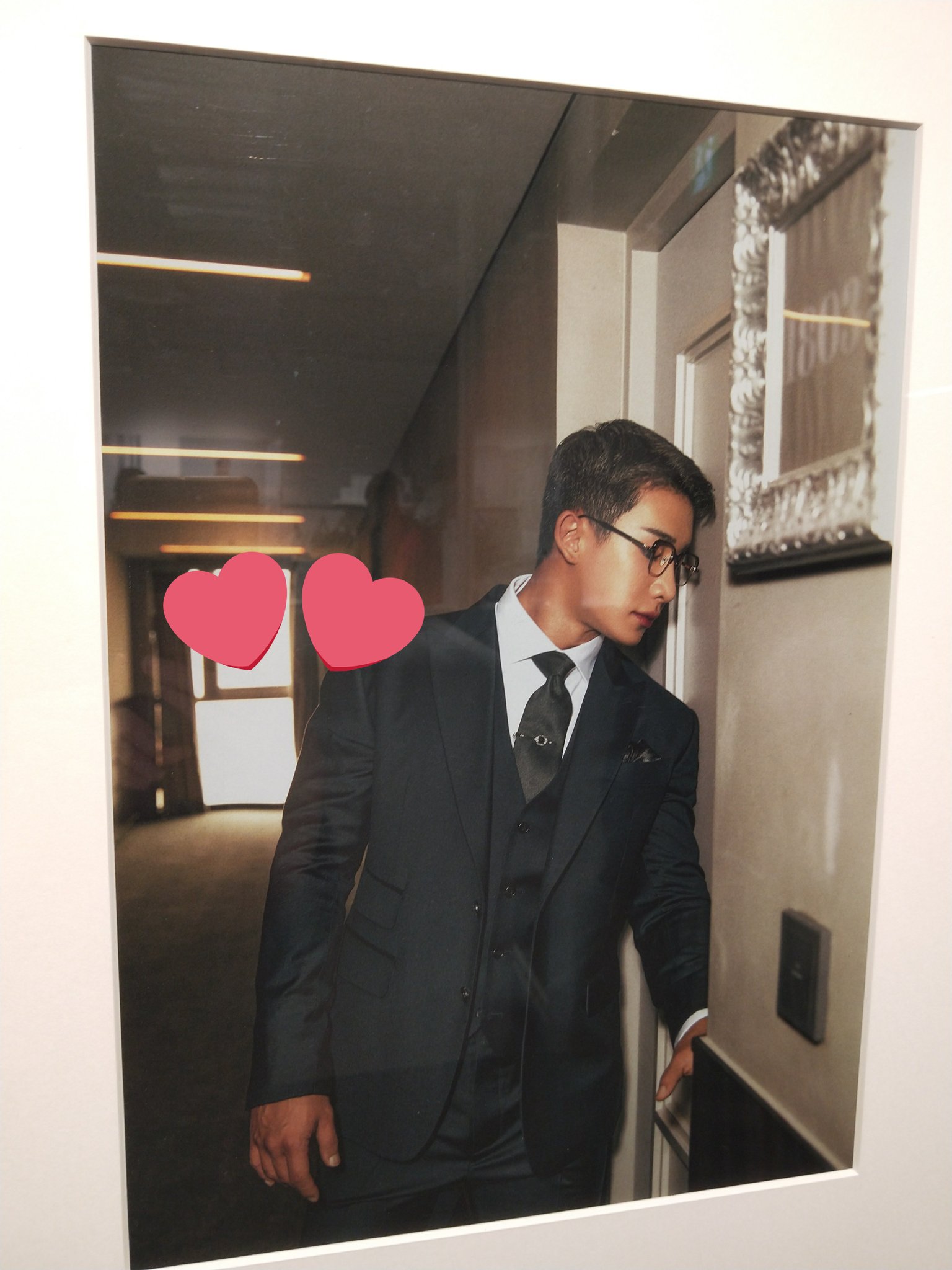 Посмотрите на горячую фотовыставку Вонхо