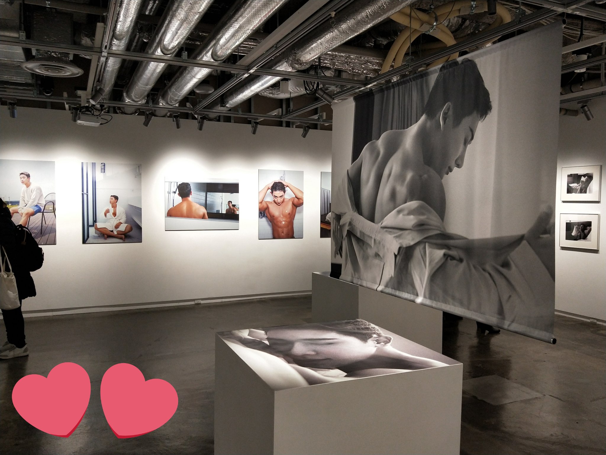 Посмотрите на горячую фотовыставку Вонхо