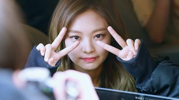 Как выглядят девушки-айдолы без макияжа?