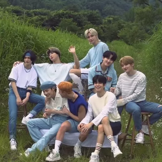 Твой любимый пейринг Stray kids (I.N ver.) Твой любимый пейринг Stray kids (I.N ver.)