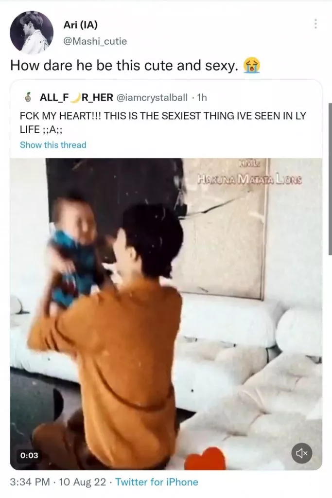 G-Dragon очаровательно проводит время с племянником