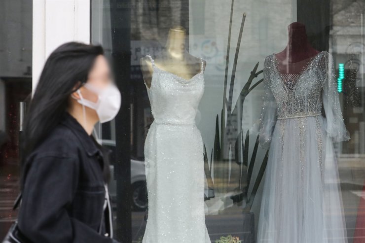 Молодое поколение Кореи становится более равнодушным к браку