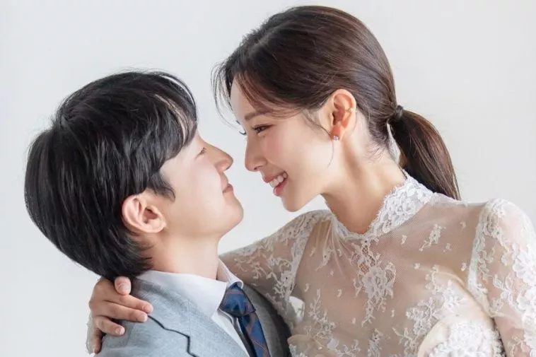 Автор вебтуна "Истинная красота" выходит замуж + делится великолепными свадебными фотографиями Yaongyi вышла замуж