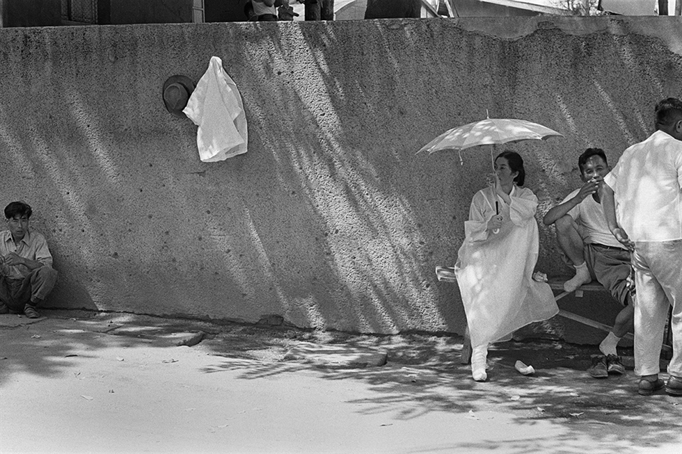 Хан Ён Су, фотограф, создавший черно-белые снимки женщин в послевоенной Корее