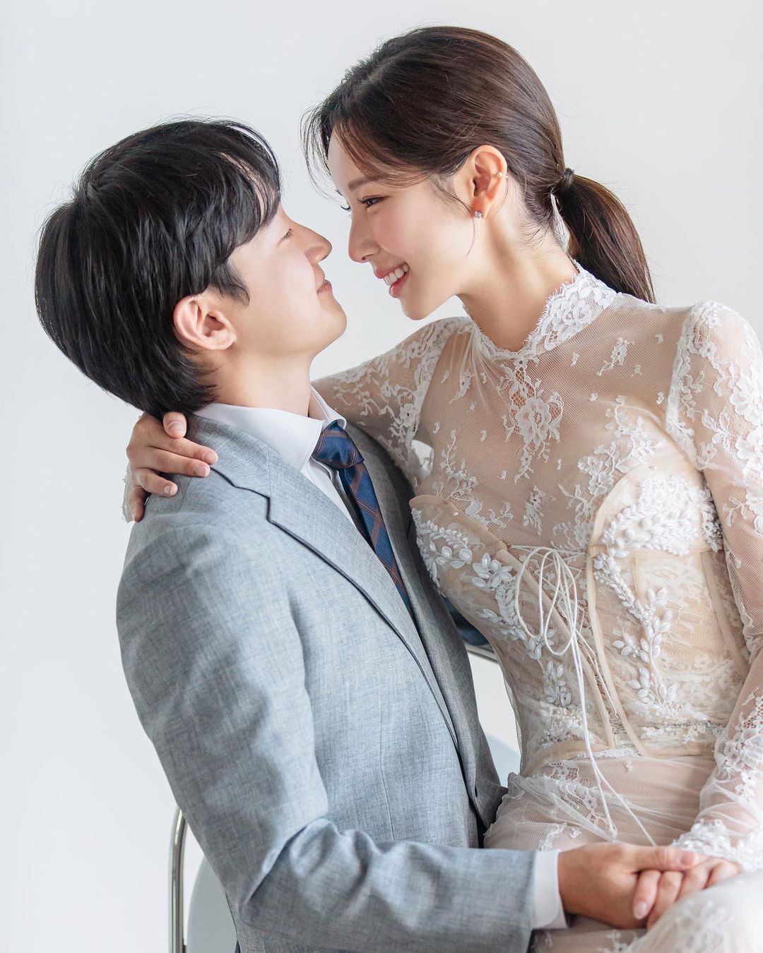 Yaongyi вышла замуж