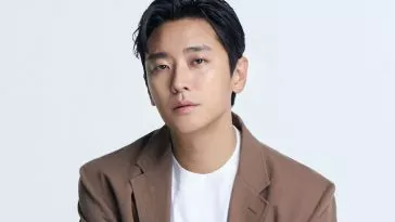 joo-ji-hoon-in-talks-to-star-in-new-fantasy-drama