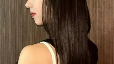 Почему одна из самых низких К-поп айдолов в истории выглядит такой высокой на своих фотографиях?