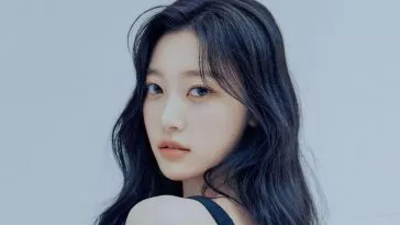Чхверри из LOONA представила официальные фотографии профиля для ARTMS
