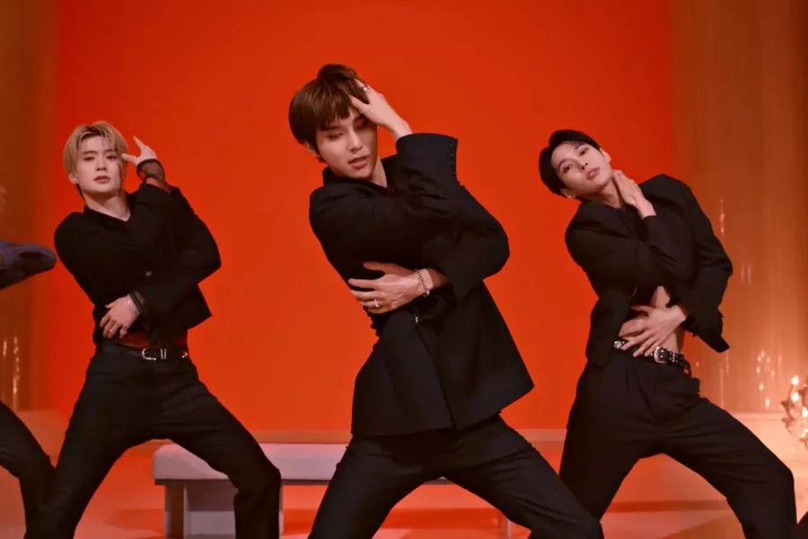 NCT DOJAEJUNG выпустили соблазнительное перформанс-видео для B-сайда "Kiss"
