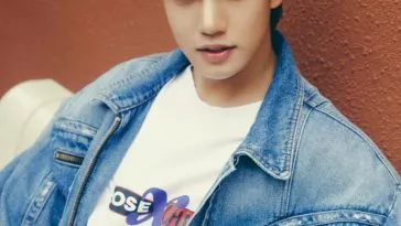 Этот айдол 4-го поколения уже выполнил свой военный долг