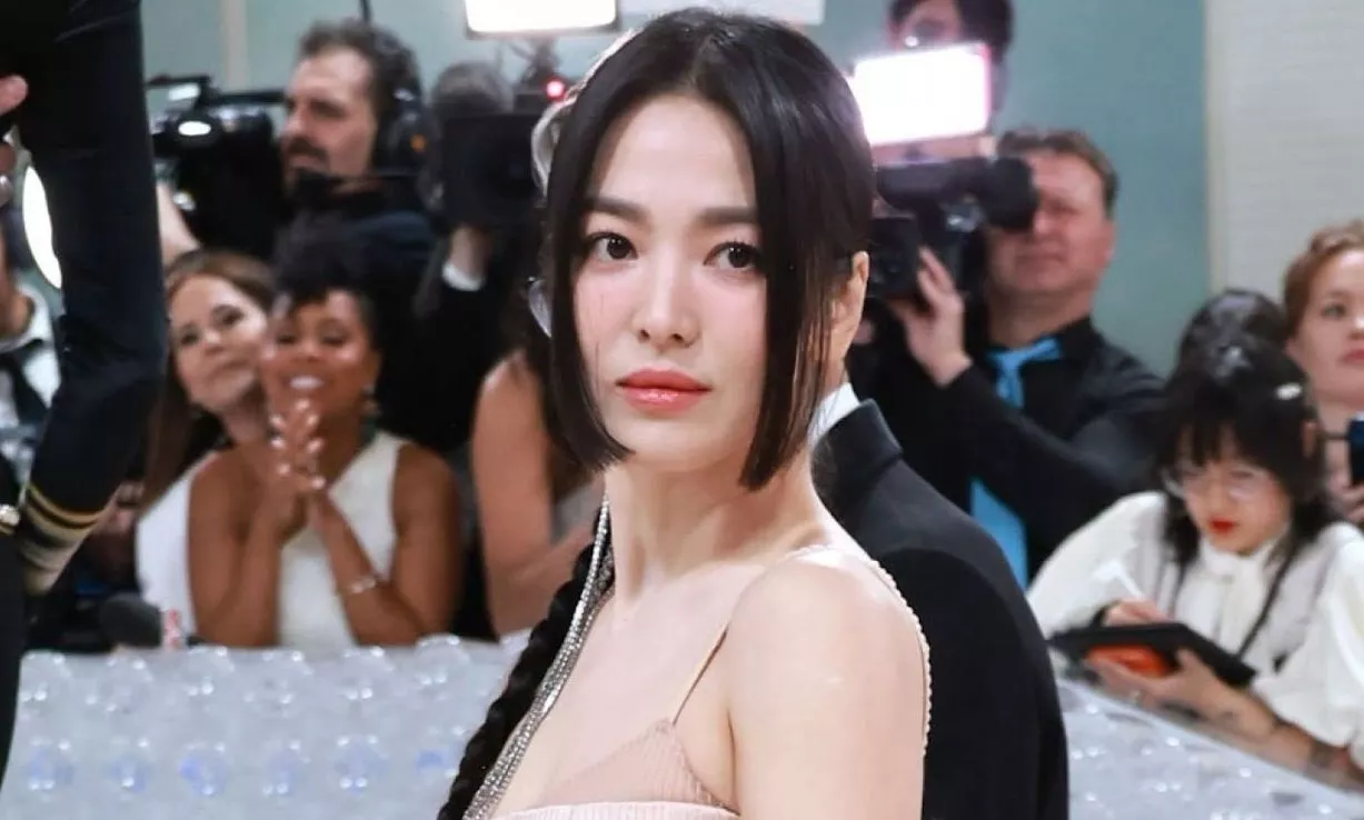 Дебют Сон Хе Гё на "Met Gala 2023" вызвал неоднозначную реакцию