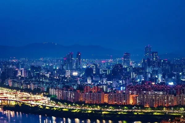 Сеул занимает девятое место в мире среди самых дорогих городов для проживания иностранцев: исследование
