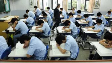 Школьные оценки в Корее - вопрос жизни и смерти... для некоторых буквально Школьные оценки в Корее - вопрос жизни и смерти... для некоторых буквально