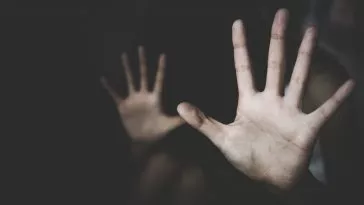 9 из 10 жертв домашнего насилия в Южной Корее никогда не обращаются за помощью 9 из 10 жертв домашнего насилия в Южной Корее никогда не обращаются за помощью