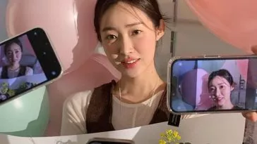 4 трендовых способа снять селфи, которые сейчас популярны в Корее 4 трендовых способа снять селфи, которые сейчас популярны в Корее