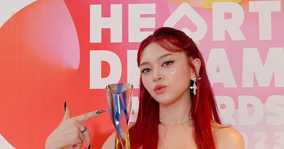 AleXa получила награду "K-Global Music Icon Award" на церемонии K Global Heart Dream Awards 2023