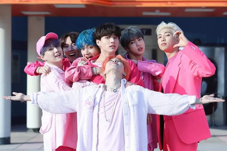 "Boy With Luv" от BTS стал вторым клипом мужской кпоп-группы, набравшим 1,7 миллиарда просмотров