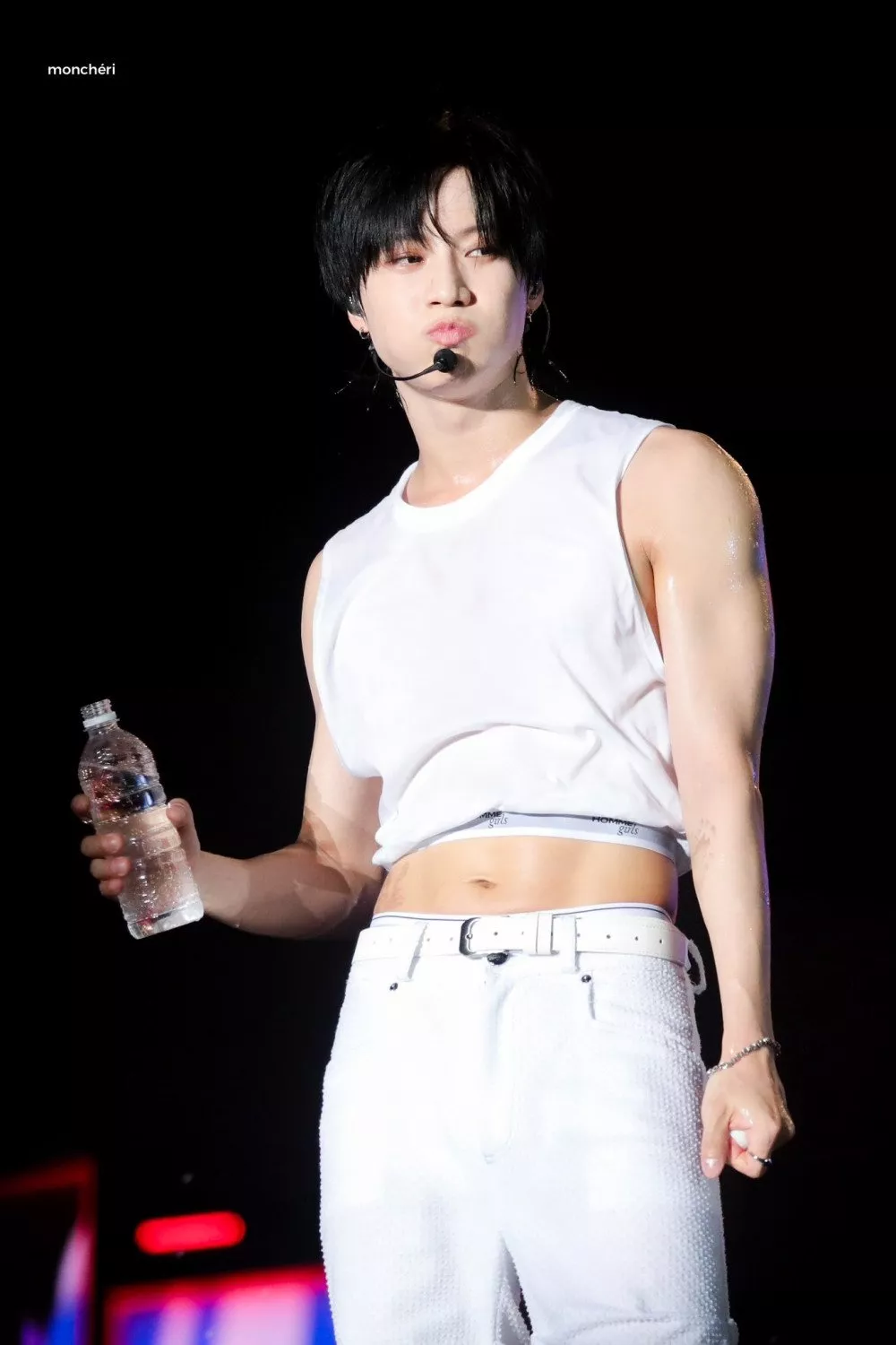 #TAEMIN is Art: коллекция HD-фотографий Тэмина с фестиваля Waterbomb в Токио