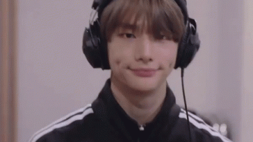 Опрос: Какую из кпоп-песен с одинаковым названием вы любите больше? Опрос: Какую из кпоп-песен с одинаковым названием вы любите больше?