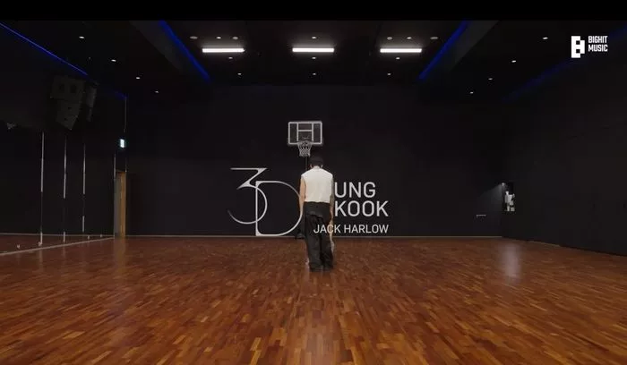 Чонгук выпустил хореографическое видео в на песню "3D"
