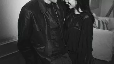 Чон У Сон и Шин Хён Бин из предстоящей дорамы "Скажи, что любишь меня" продемонстрировали свою любовь в журнале Elle