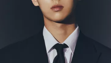 Актер Чхве Хён Ук попал в поле зрения из-за того, что мусорит окурками на улицах