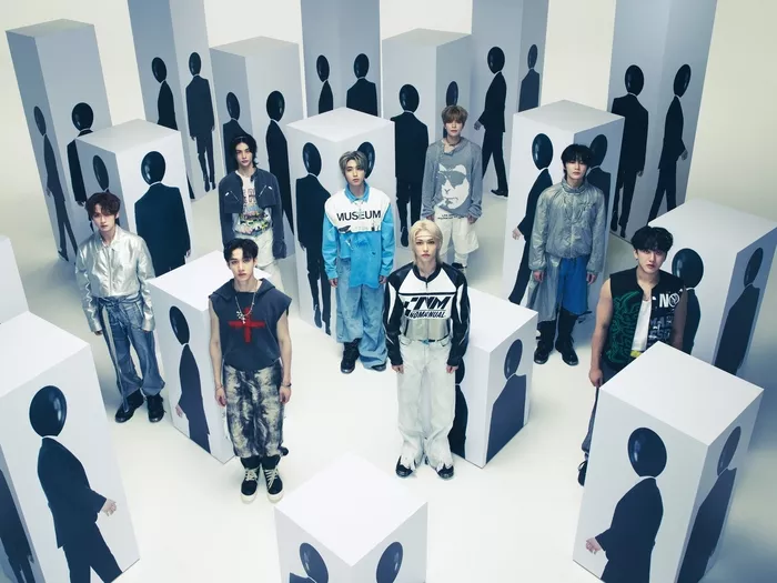 Stray Kids продали более 1 миллиона экземпляров первого EP в Японии