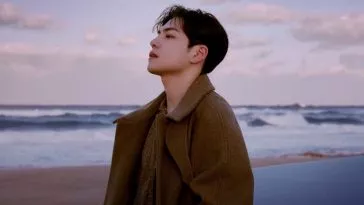 Вонпиль из DAY6 официально уволен с военной службы досрочно