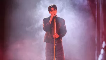 Чонгук разделили золотое время с фанатами на сольном шоукейсе, а RM сделал неожиданное заявление