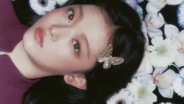 Хэрин из NewJeans появилась на обложке Vogue Hong Kong