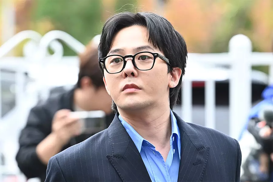 Полиция собирается прекратить расследование в отношении G-Dragon и все еще ищет шантажиста Ли Сон Гюна