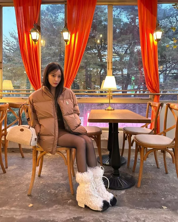Какую обувь выбирают корейские знаменитости этой зимой?