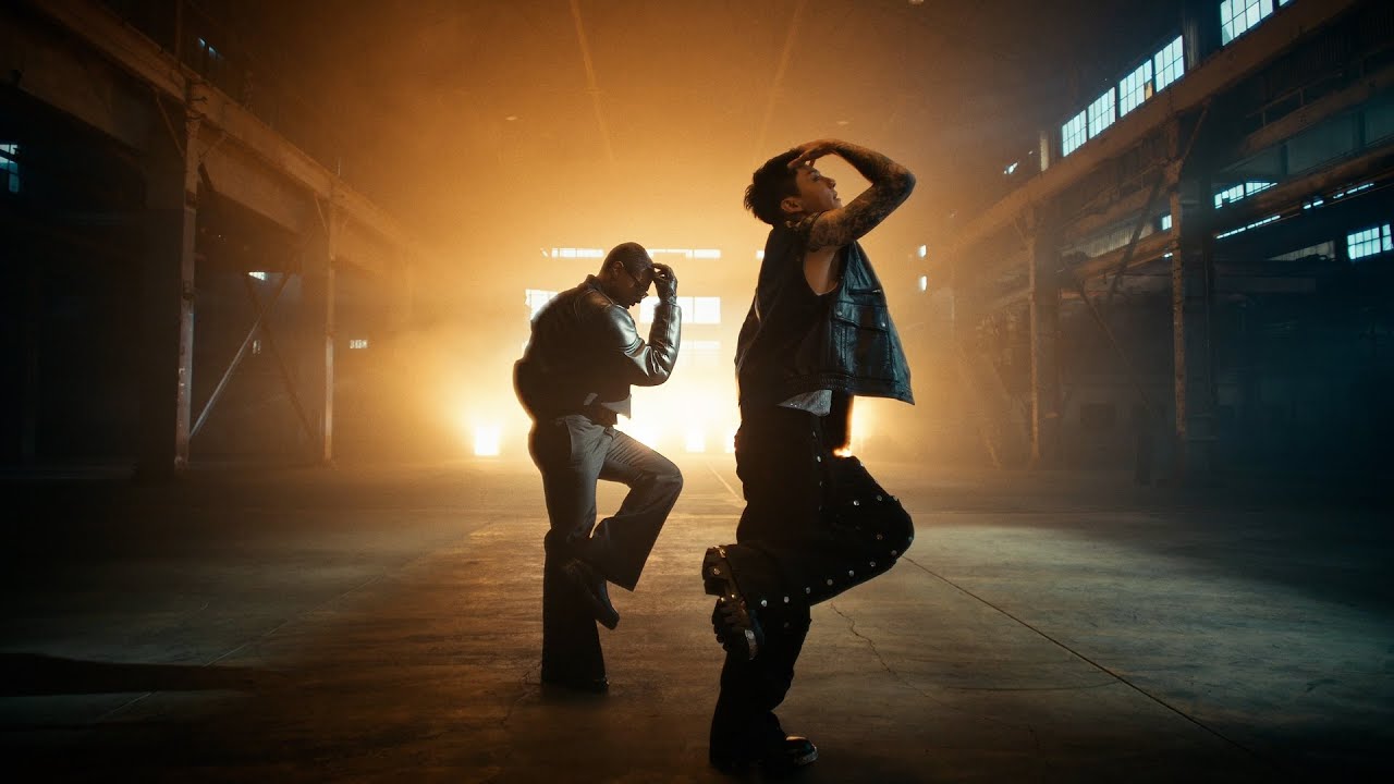 Чонгук и Ашер показали клип "Standing Next to You" (Usher Remix)