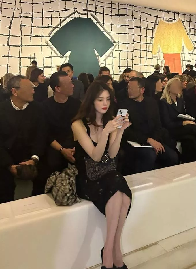 "Мечты сбываются": Хан Со Хи встретилась с Натали Портман на Неделе моды в Париже