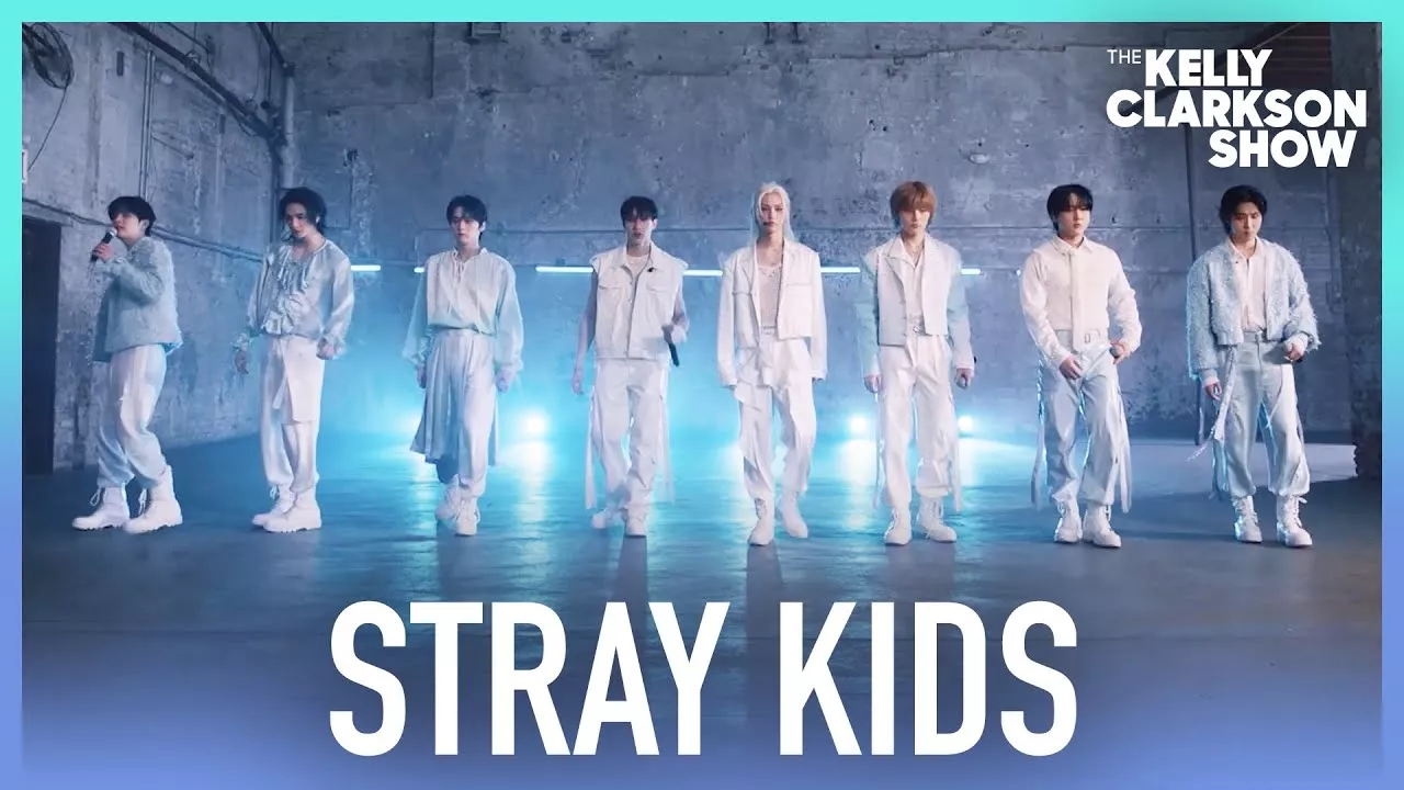 Смотрите, как Stray Kids исполнили песню "Lose My Breath" на "The Kelly Clarkson Show"!